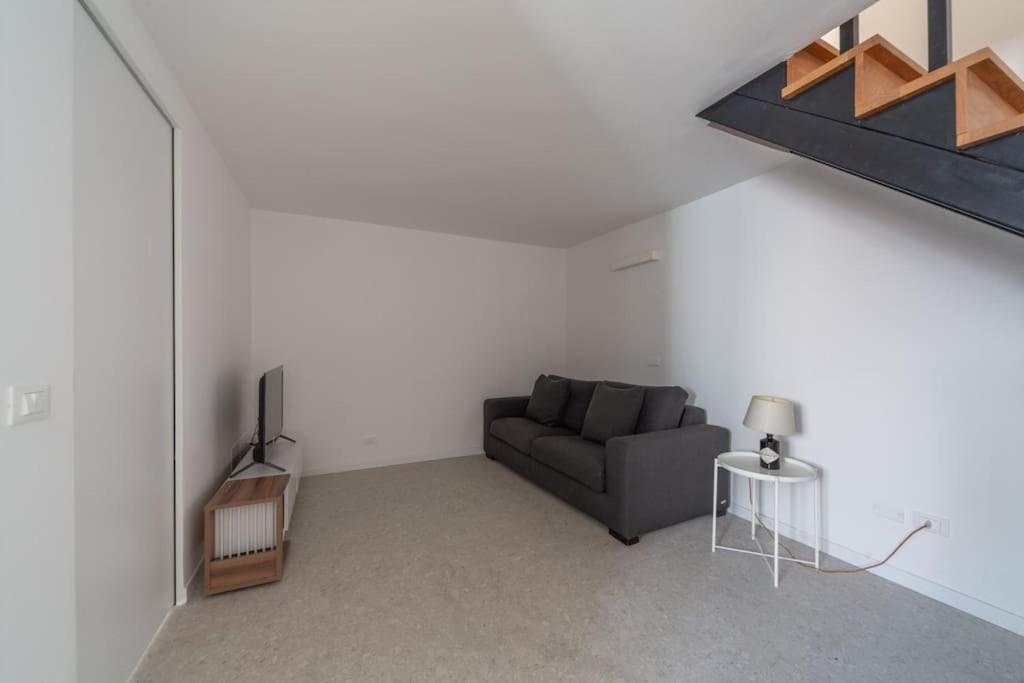 Milano Loft-Hosted By Sweetstay ภายนอก รูปภาพ