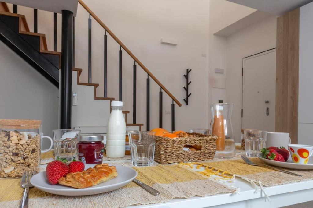 Milano Loft-Hosted By Sweetstay ภายนอก รูปภาพ