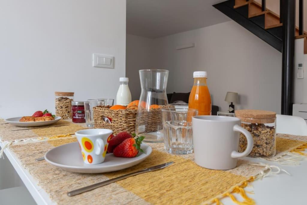 Milano Loft-Hosted By Sweetstay ภายนอก รูปภาพ